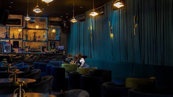 Blueroom By Reality