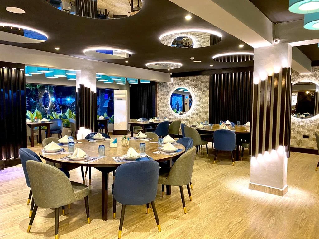 Oceans5 by Riviera