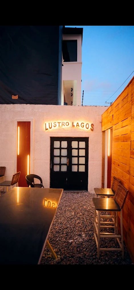 Lustro Lagos